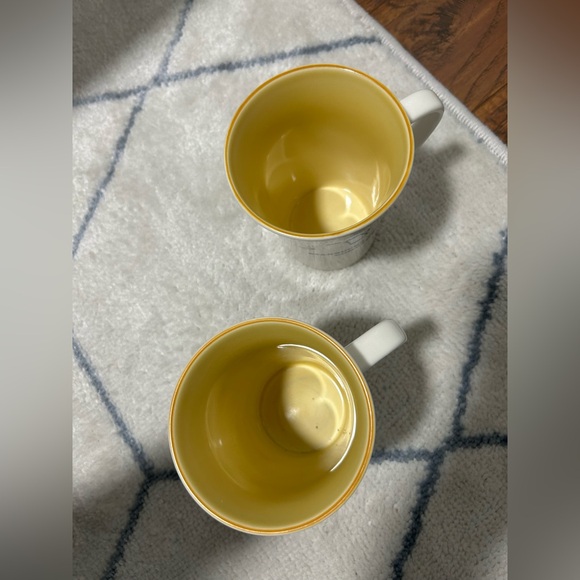 Set of 2 Starbucks Coffee Company White Mugs ☕ | Classic Logo / 2006 / Yellow - Picture 6 of 8